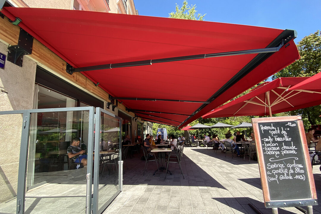 Store banne Jumbo au Café des Plantes à Nantes (44) par Espacio