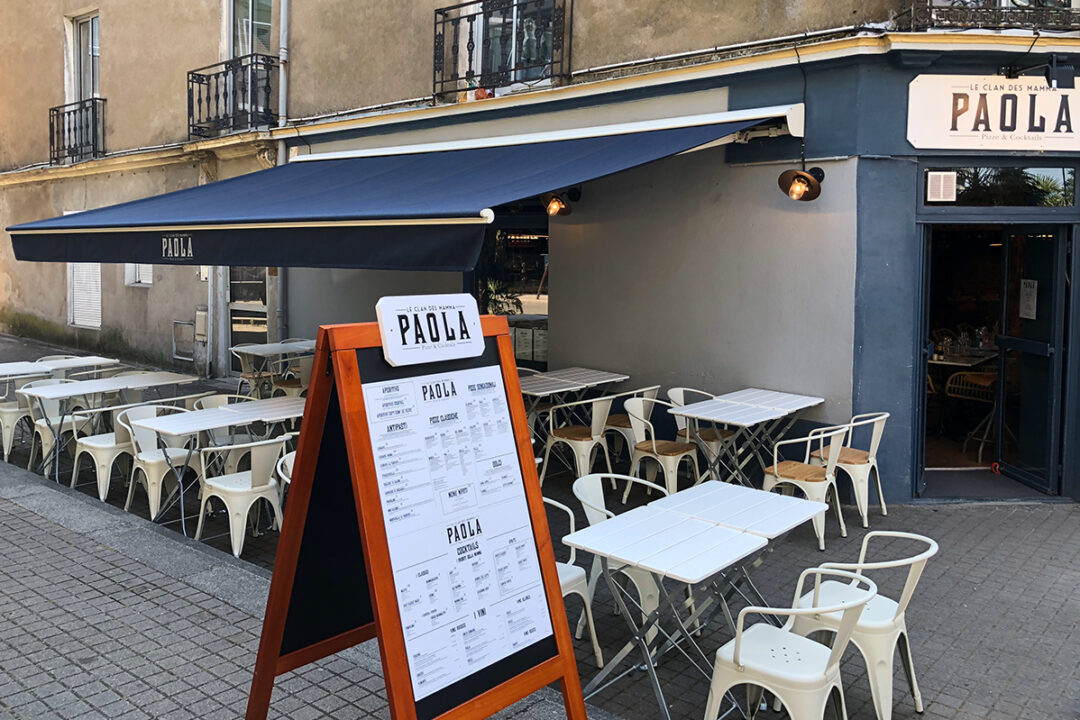 Store Banne installé au restaurant Paola à Nantes (44) par ESPACIO